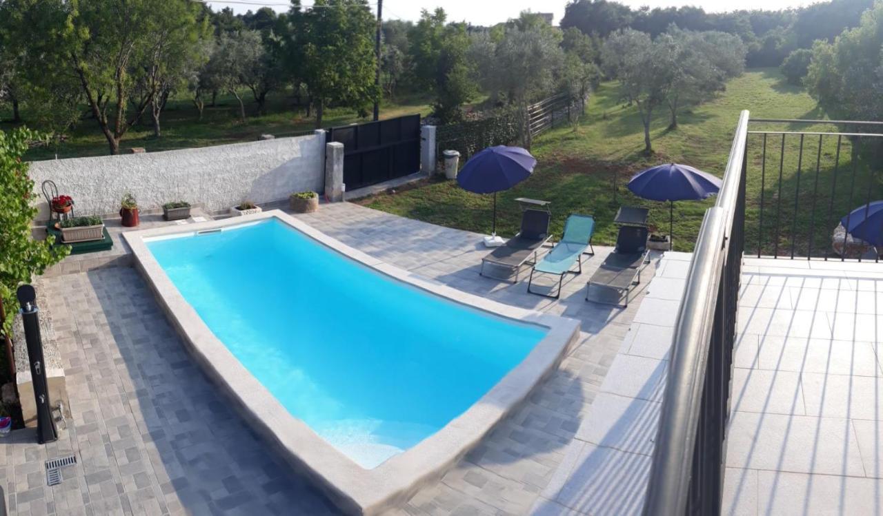 Holiday Home Dioniza Воднян Екстер'єр фото