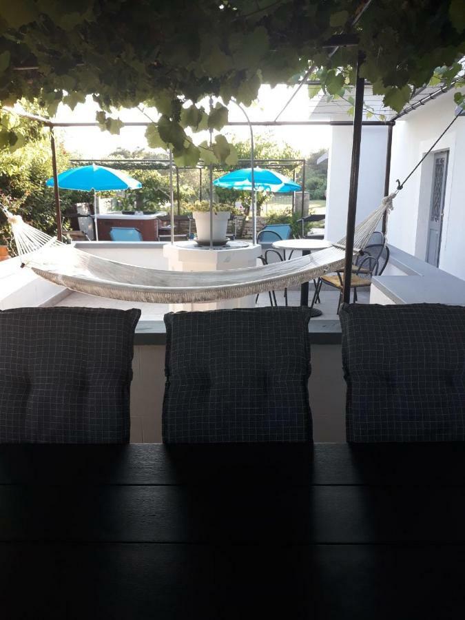 Holiday Home Dioniza Воднян Екстер'єр фото