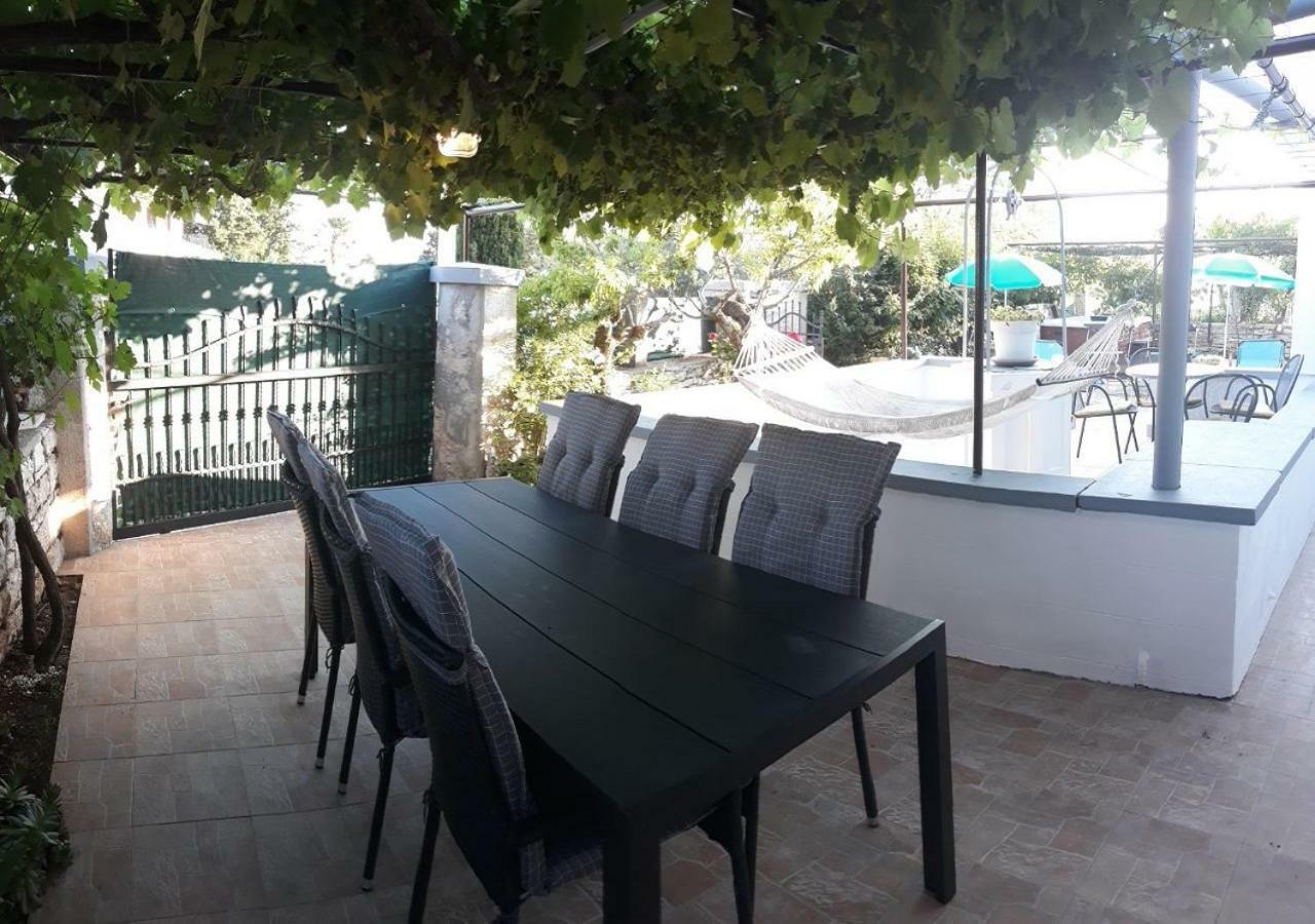 Holiday Home Dioniza Воднян Екстер'єр фото