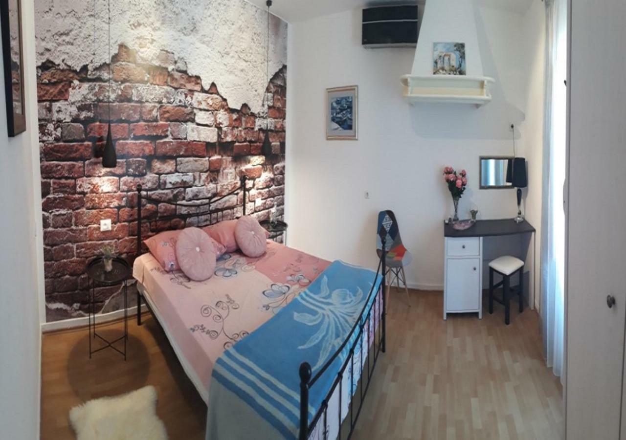Holiday Home Dioniza Воднян Екстер'єр фото