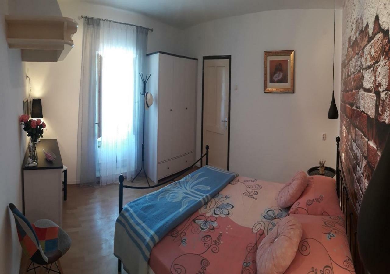 Holiday Home Dioniza Воднян Екстер'єр фото