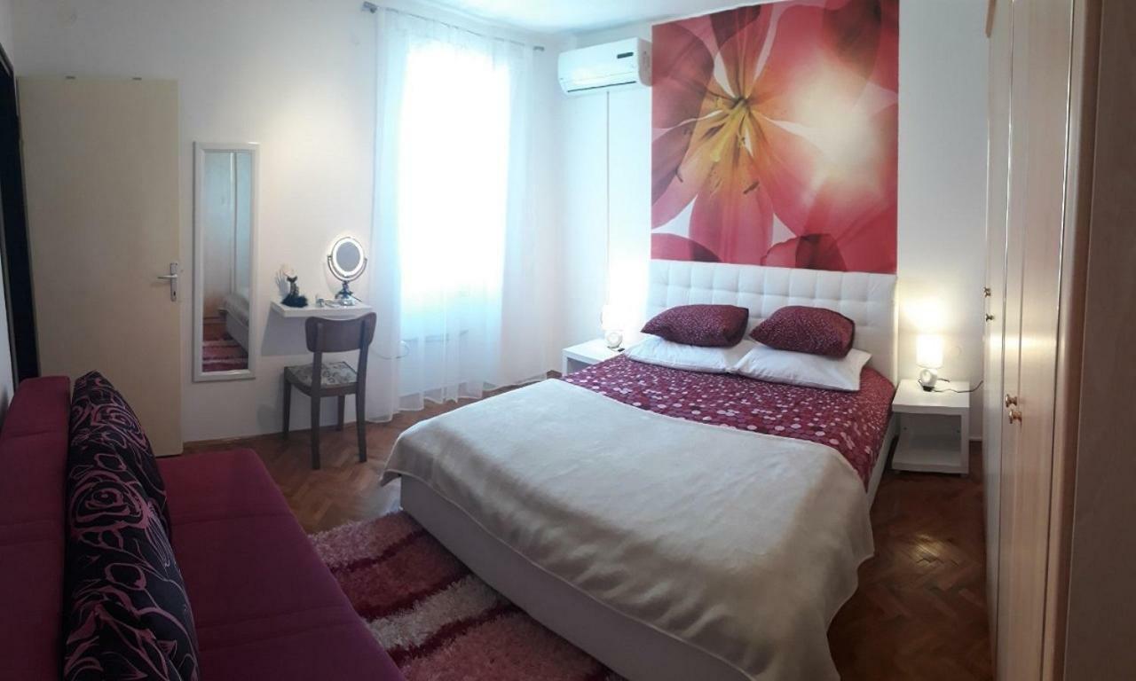 Holiday Home Dioniza Воднян Екстер'єр фото